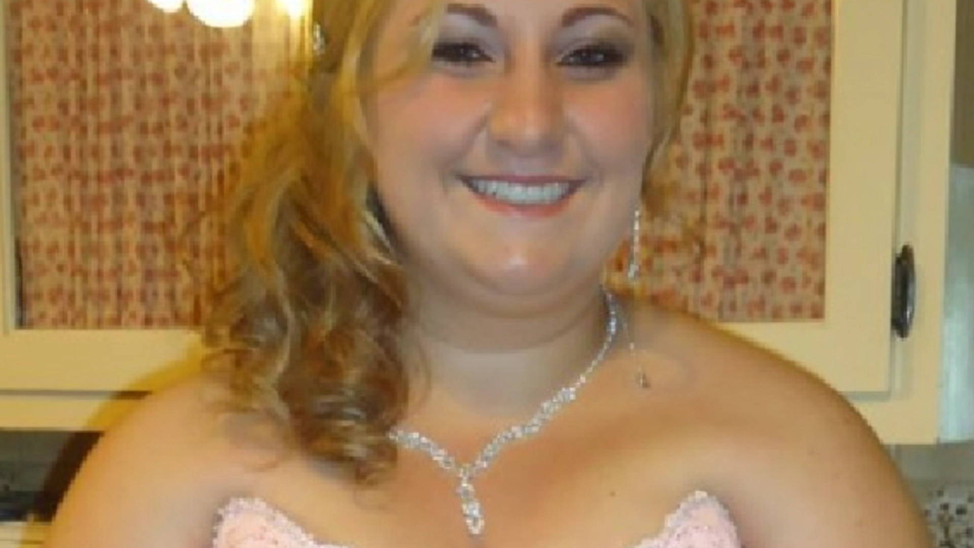 Hun har vært overvektig siden hun var 9 år gammel: i dag er hun ugjenkjennelig