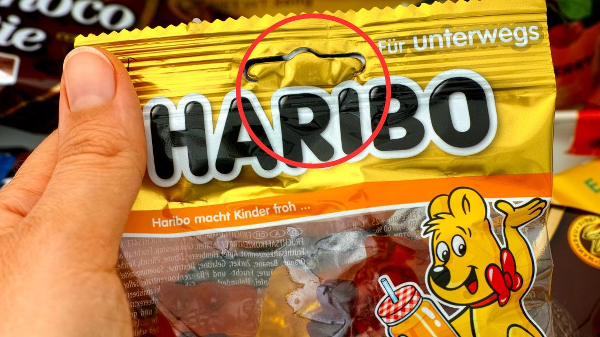 Har du også lurt på hva denne tingen på Haribo-posen er til?