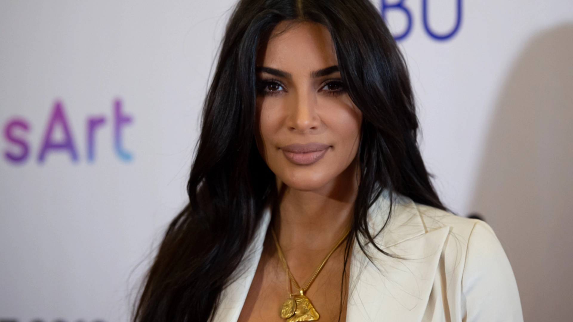 Hun gjør det igjen: Kim Kardashian viser frem bikinikroppen sin