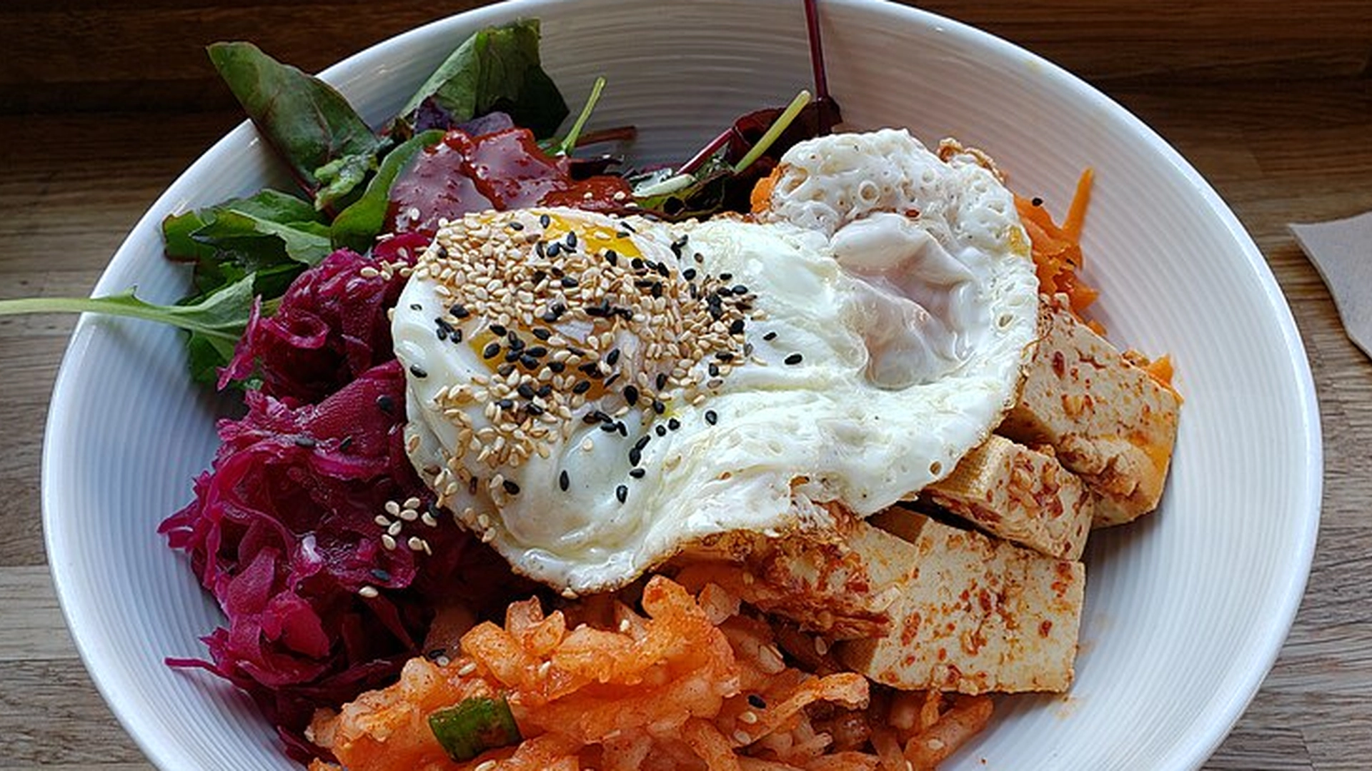 Michiko er fra Japan, hjem til noen av verdens lengstlevende mennesker: Her er maten hun absolutt må ha på kjøkkenet sitt