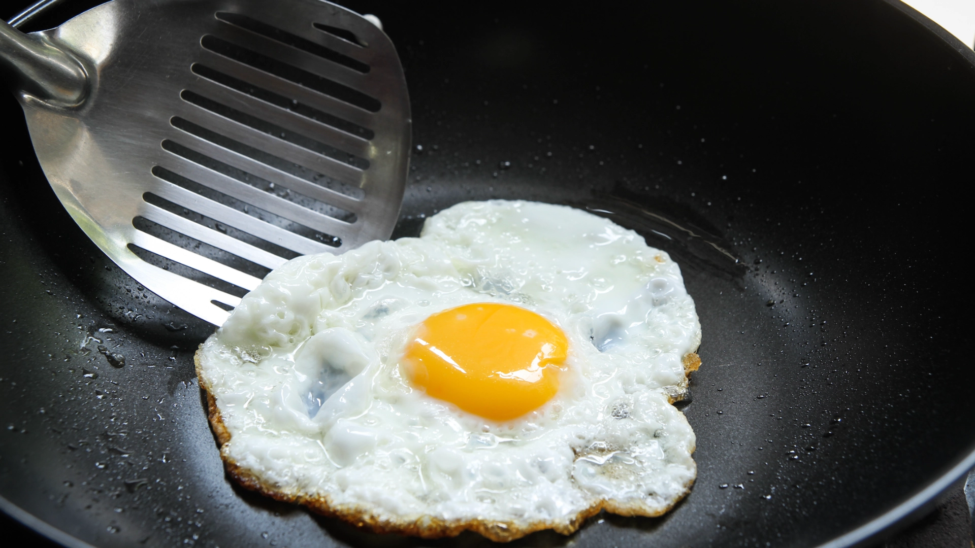 Slik får du perfekte stekte egg – hver gang