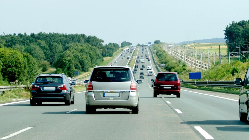 Populære bilmerkeoverraskelser: Endrer logoen deres