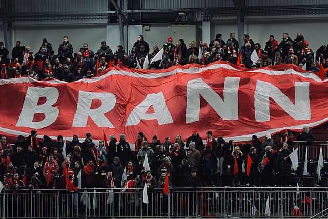 Brann-profil påkjørt
