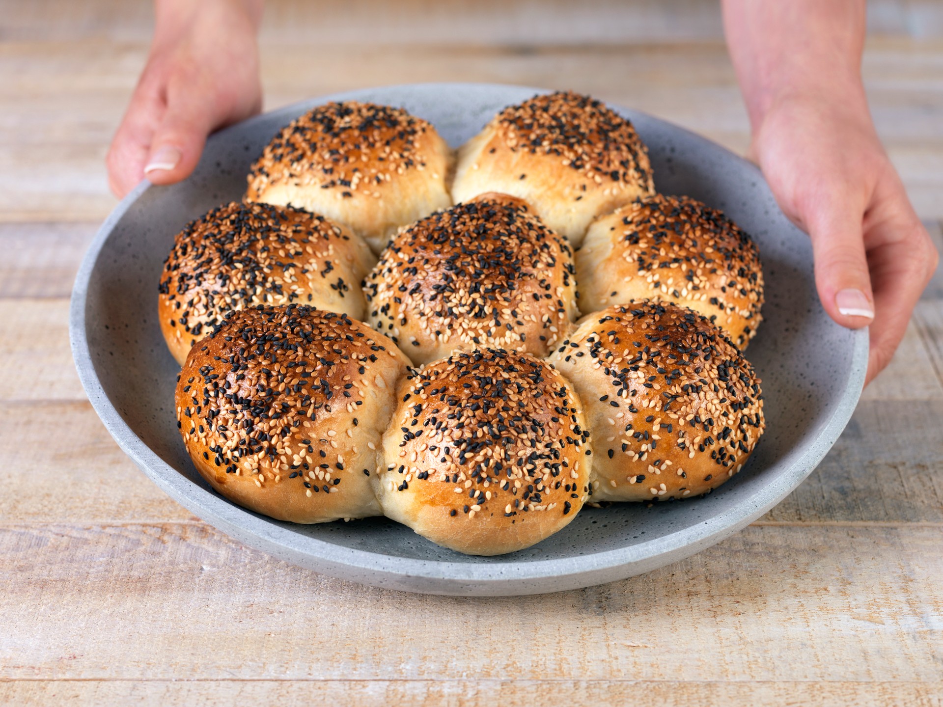 Ny måte å bake brød på: Se bare hvor fristende det ser ut!