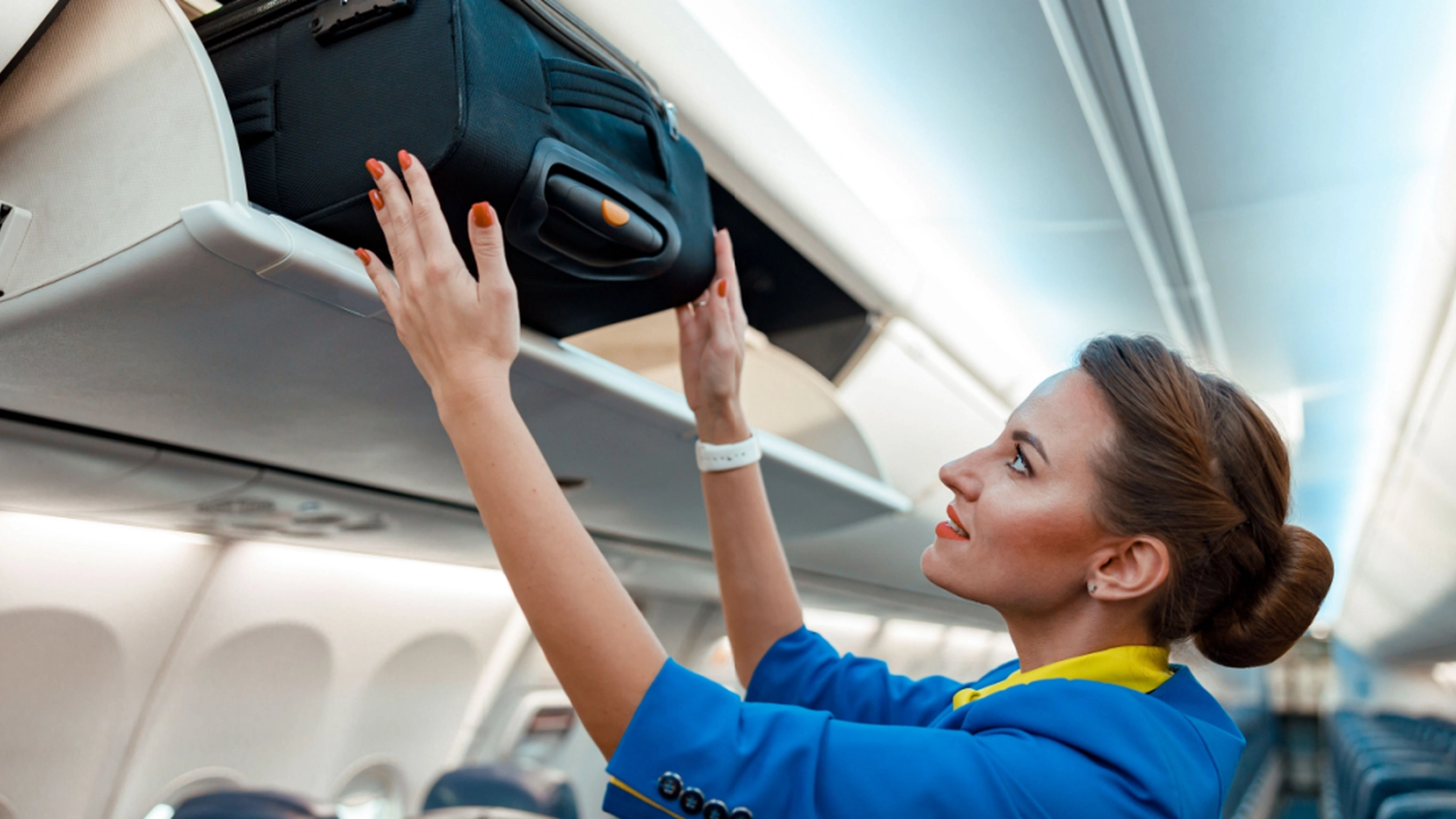 Flyvertinnen har svarene: Passer disse 6 mytene om flyreiser?