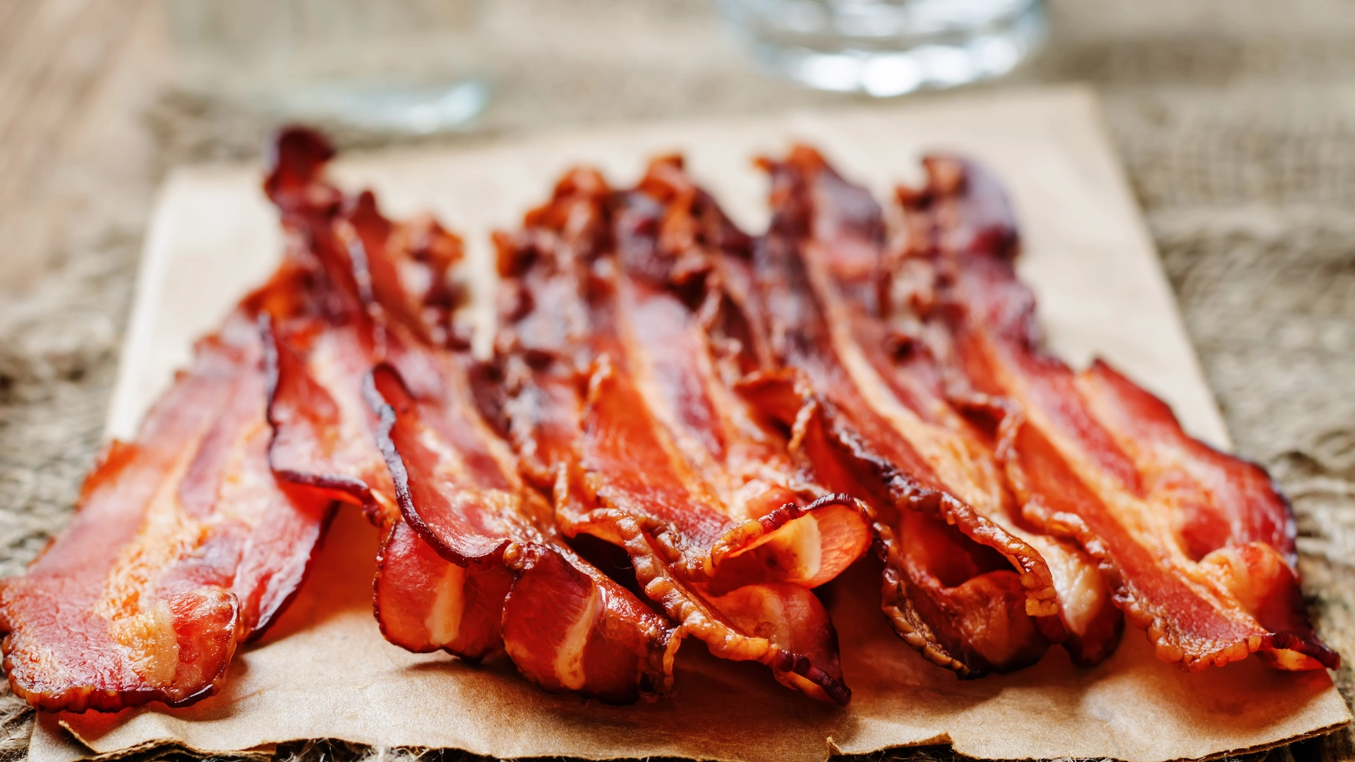 Nytt bacon tar internett med storm: Spis alt du vil, med god samvittighet