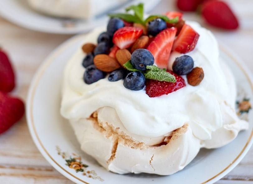 Luftig pavlova på 1-2-3 – Lag den i airfryer