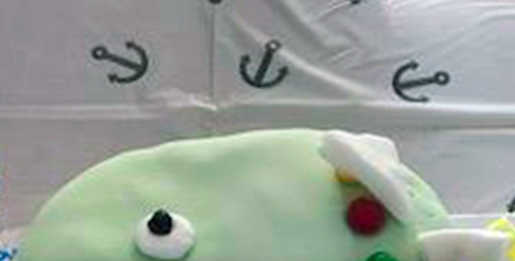Alice bestilte dinosaur-kake til sønnens 2-årsdag: Det skulle hun aldri ha gjort