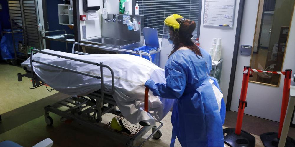 Professor undres: «Corona er ikke Ebola»