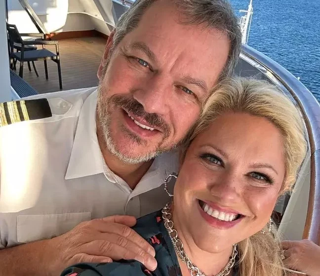Christine bor på et cruiseskip: Nå deler hun fire ting hun ikke har lov til