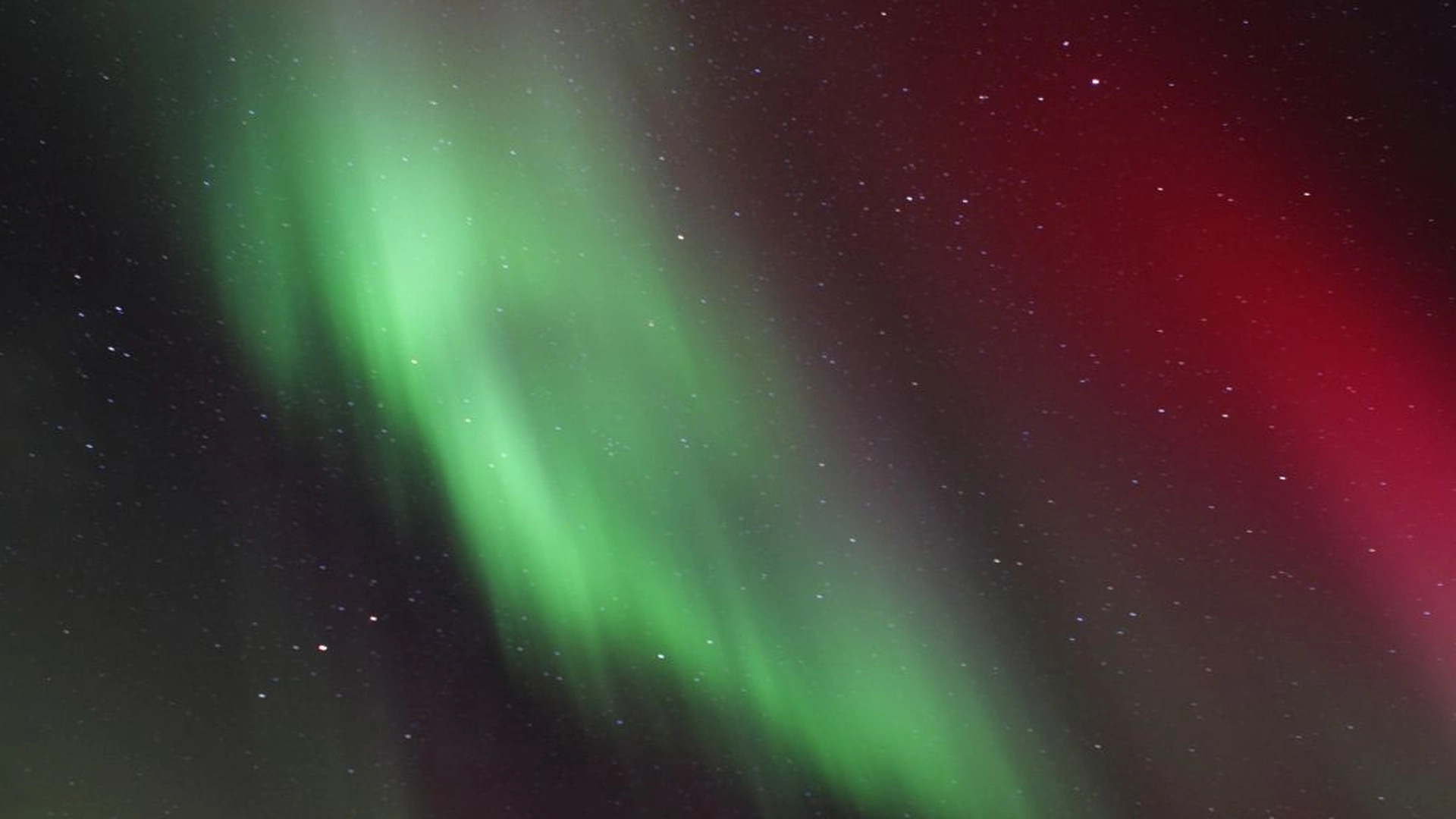 Så du nordlyset i går? Derfor glødet de i akkurat disse fargene