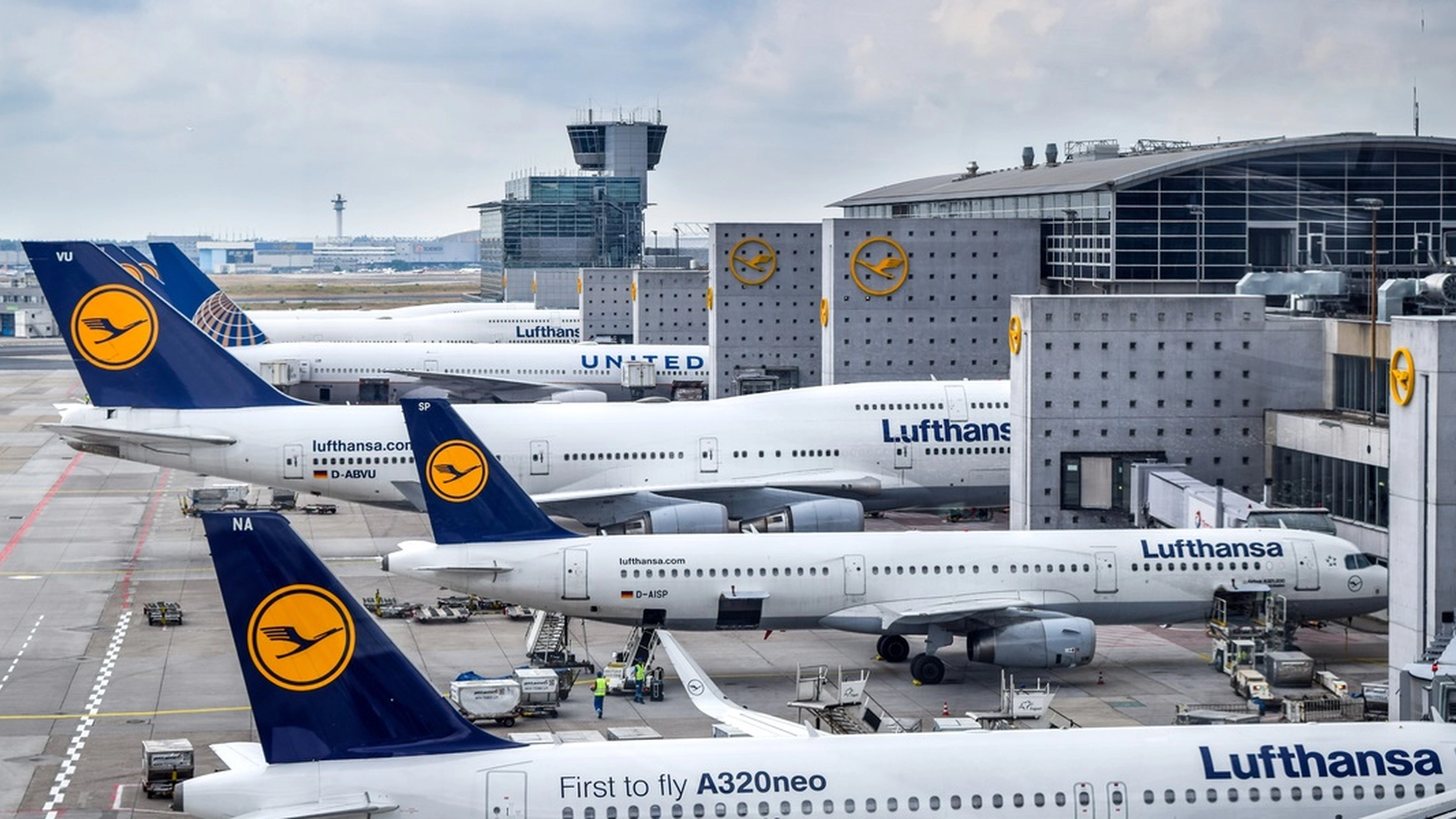 Uforglemmelig flytur til Bulgaria: Naken kvinne gikk amok på flyet