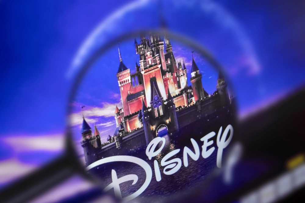 Disney stjerne viser frem absurd bikinikropp etter fødselen