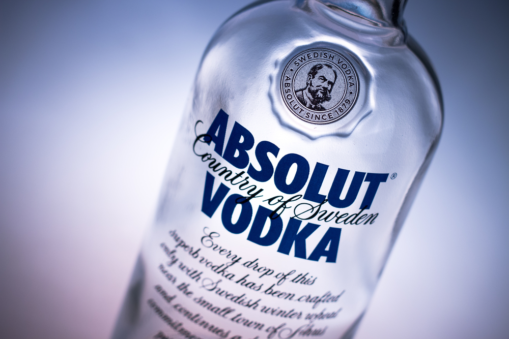 Hell vodka i en flaske og spray det på madrassene dine: dette trikset vil gi deg bakoversveis