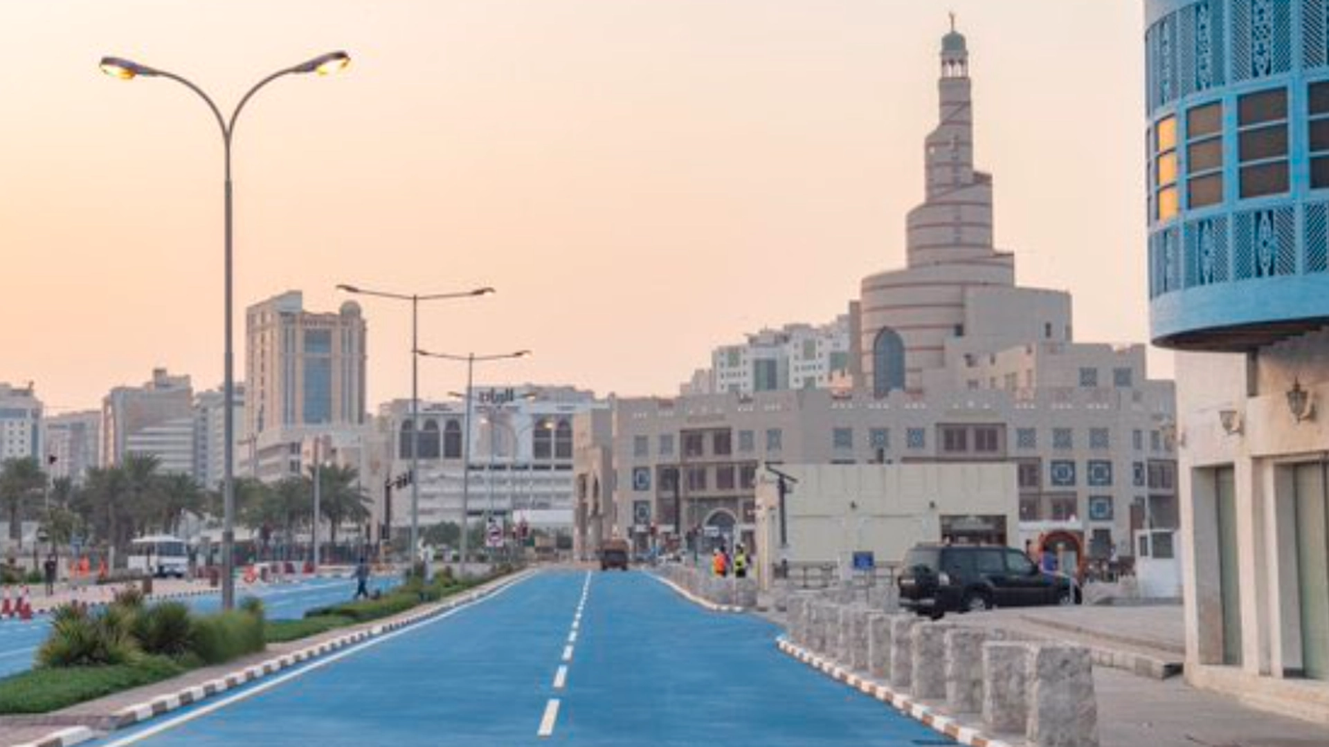 Har du noen gang sett blå veier? Årsaken bak det er strålende