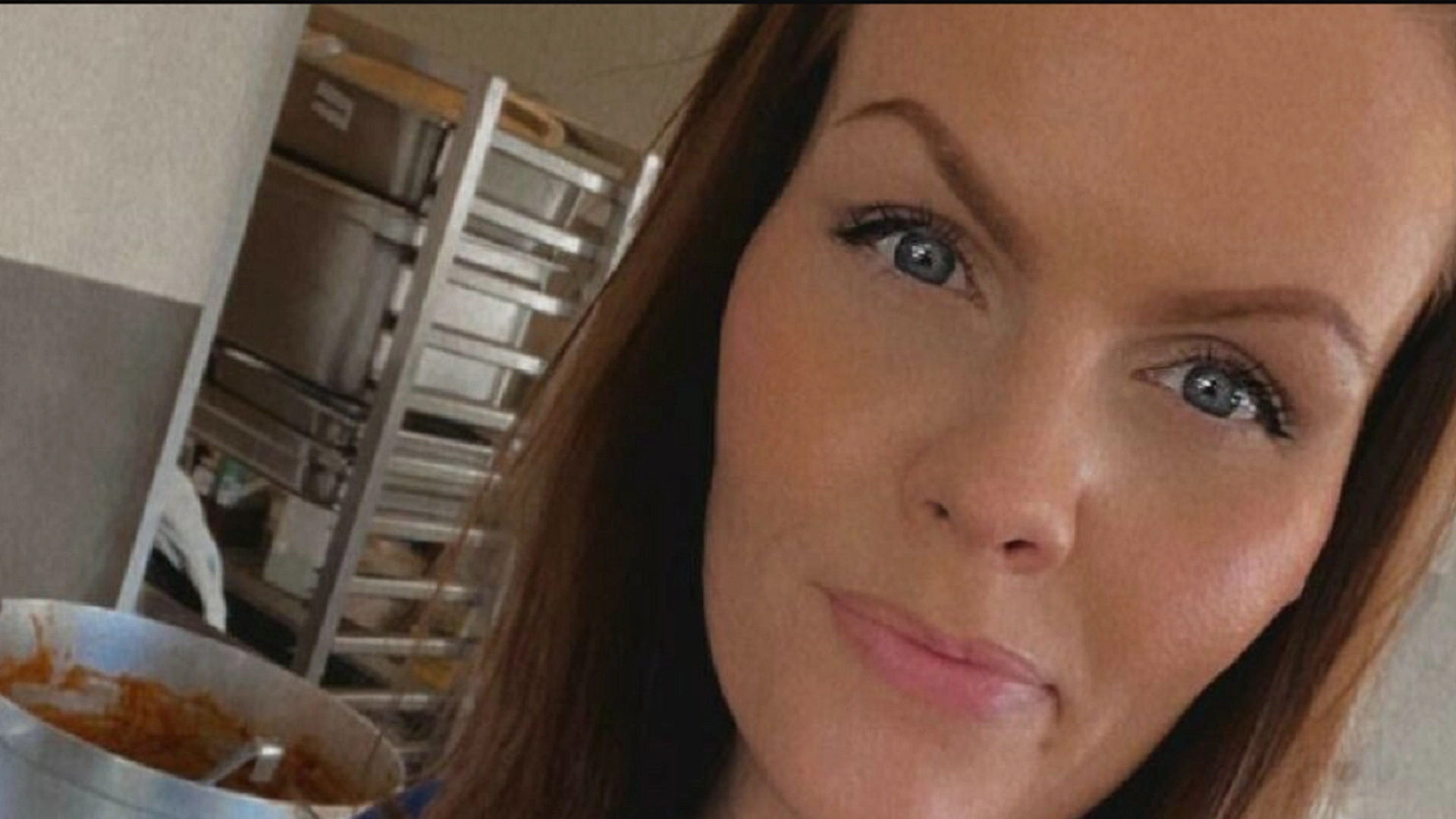 Anette dro på ferie med mann og barn: Når de kommer inn i rommet, får de seg et stort sjokk