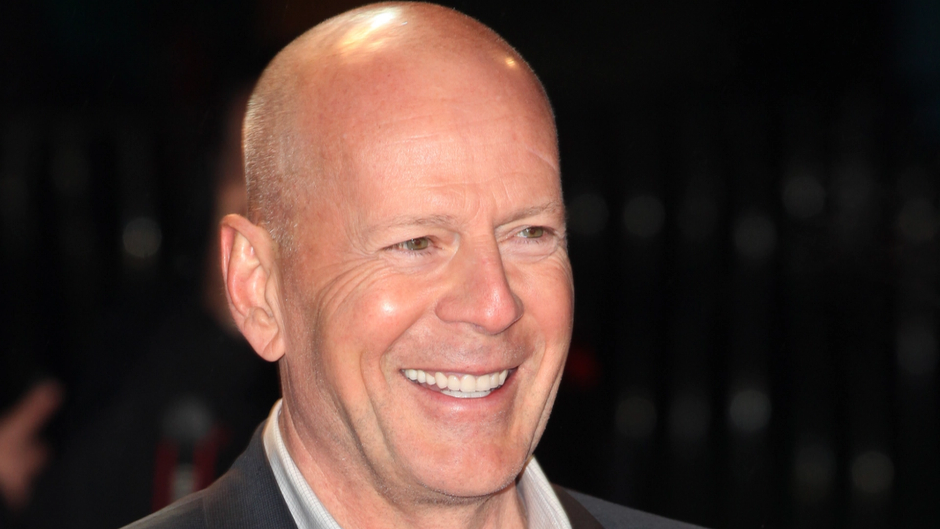 Etter Bruce Willis sin demensdiagnose: Nå kommer kona med en hjerteskjærende oppdatering