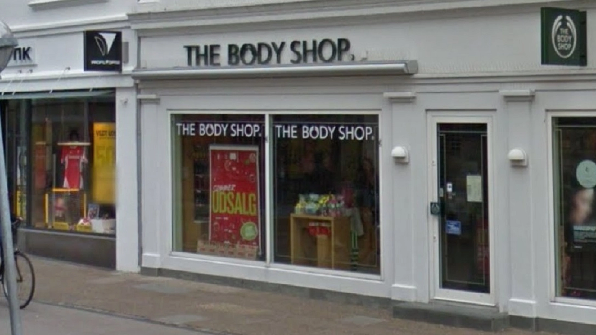 Vurderer å selge The Body Shop