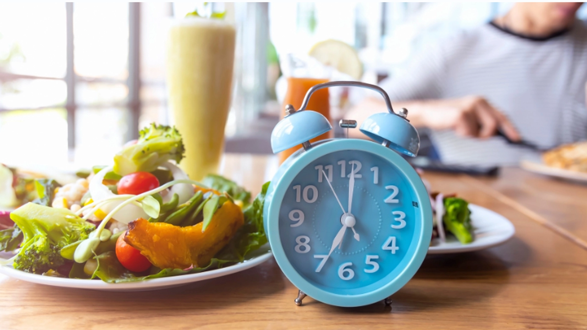 Ny studie: Periodisk faste slår lavkaloridietter for vekttap