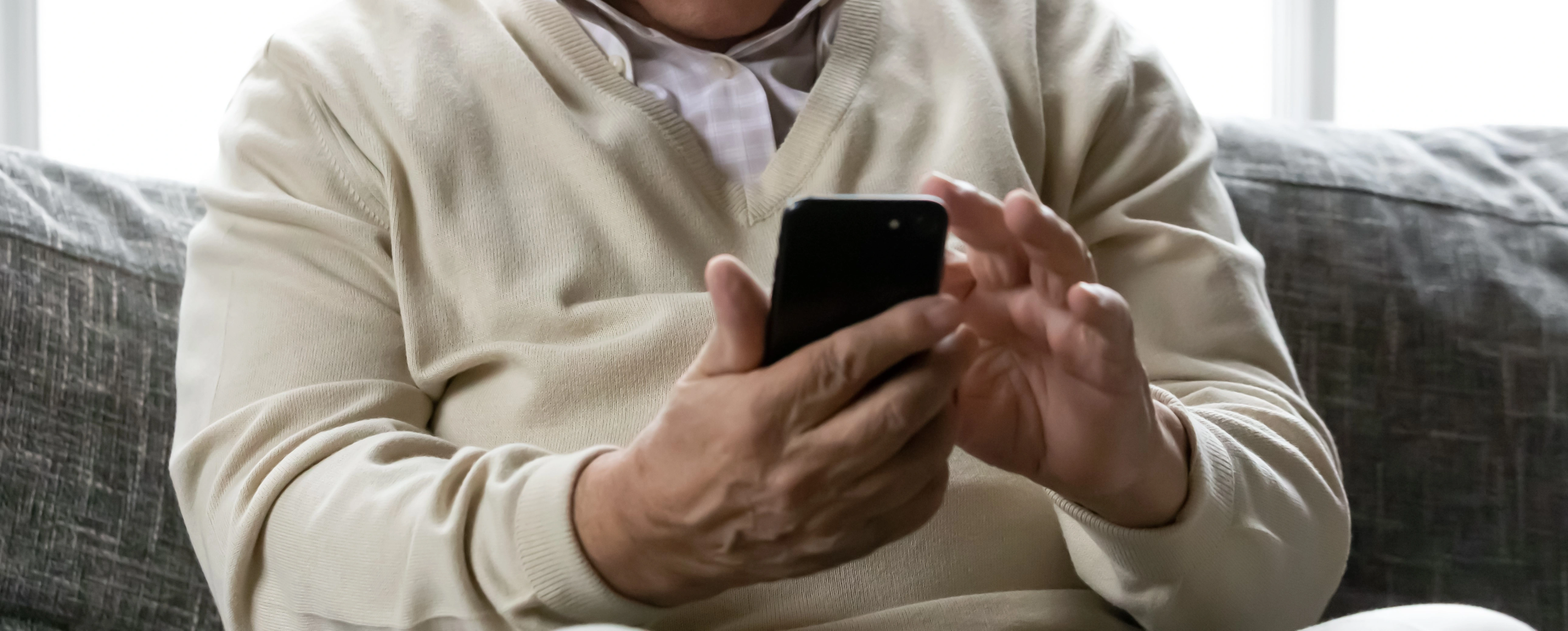78 år gammel mann får en sjokkerende telefon: Men så tenker han raskt