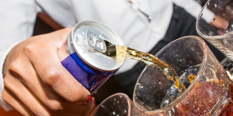 Michael ignorerte mammas bekymring for å holde tilbake på energidrikker: Det kostet ham livet