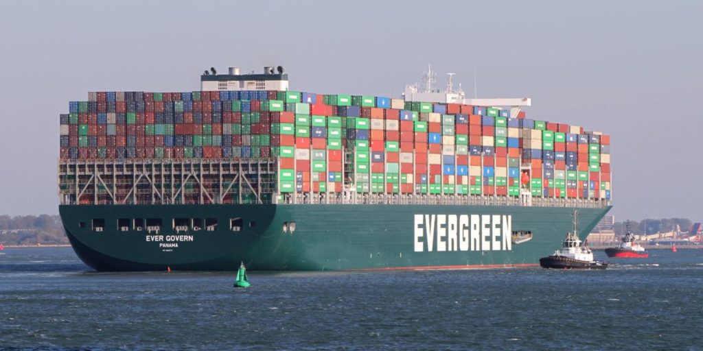 Enda et containerskip har gått på grunn