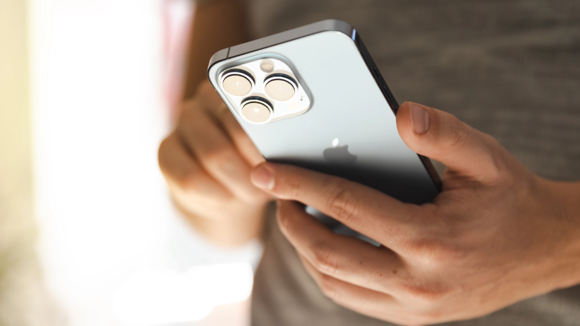 Apple advarer alle med iPhone: Oppdater telefonen din nå!