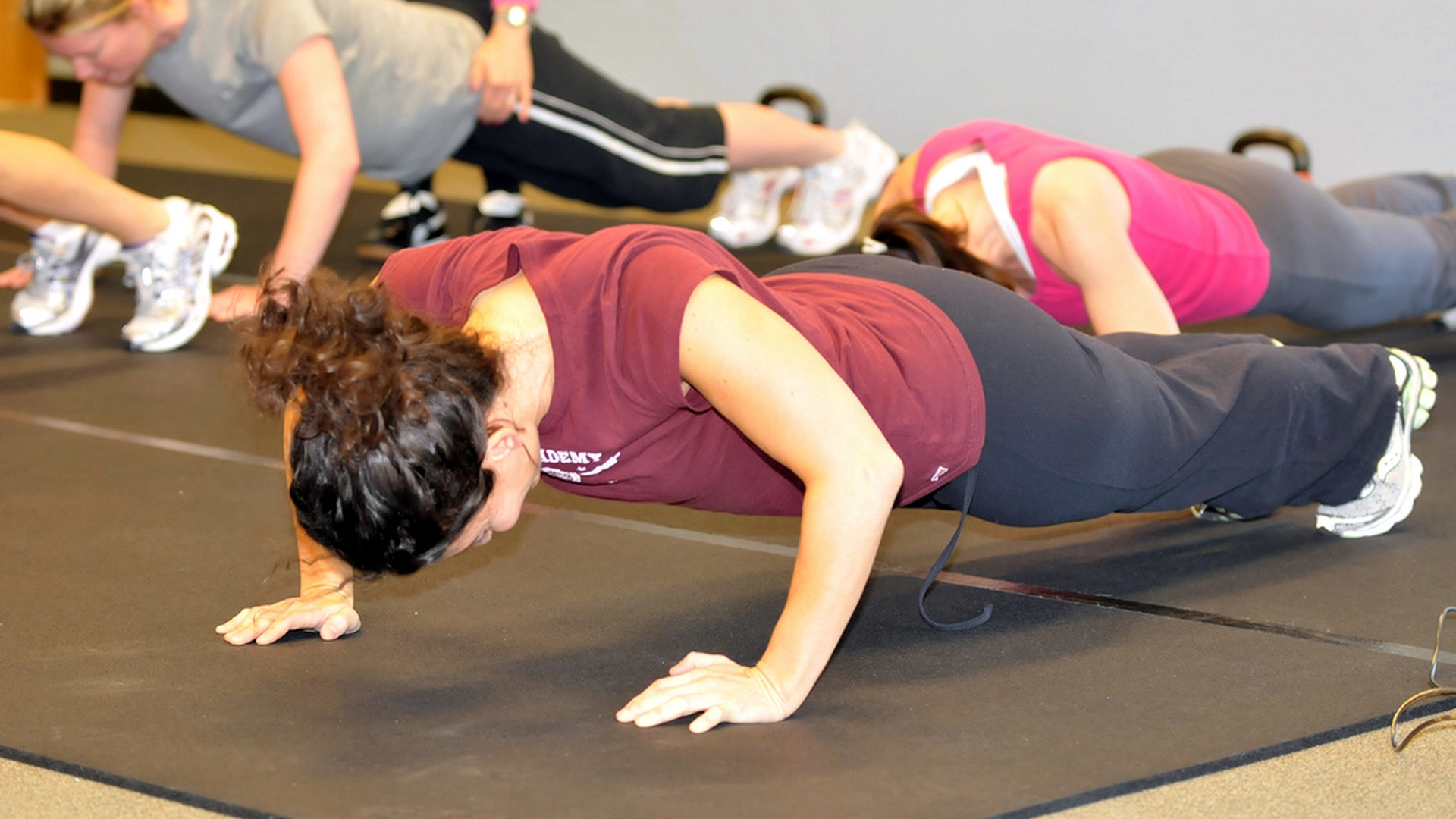 Her er «verdens beste mage-trening»: Ekspertens ultimate guide til effektiv magetrening