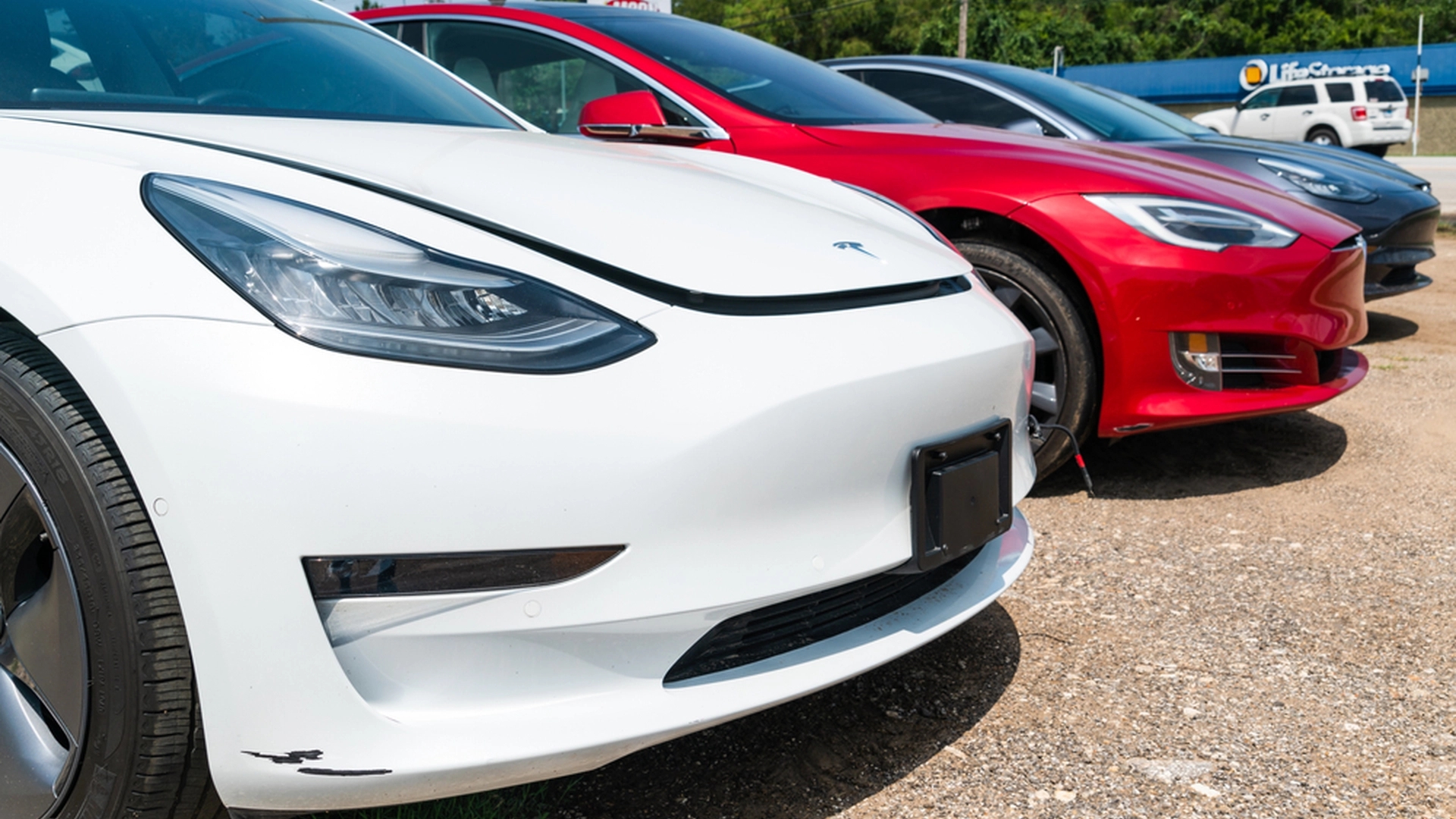Tesla-eiere tar drastiske beslutninger: Slik kvitter de seg med sine Teslaer