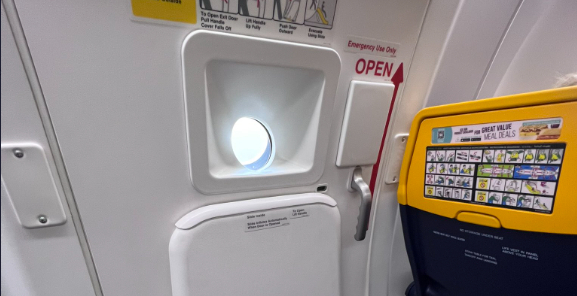 Flydrama på vei fra København
