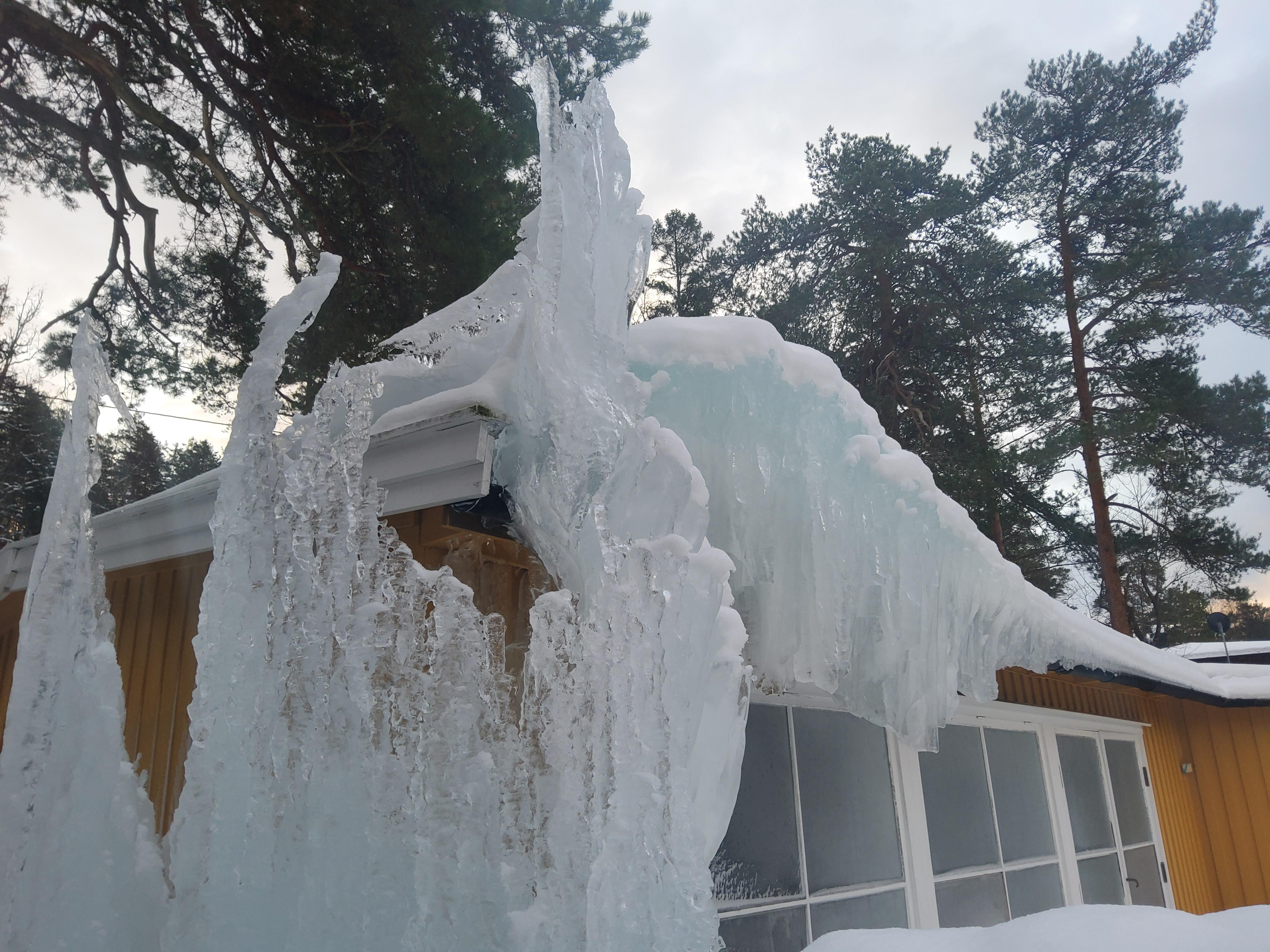 Advarer: Dette var årsaken til rekordmange frostskader i hus og hytter