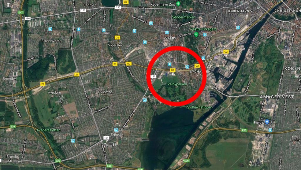 Nyfødt spedbarn funnet på gata i København