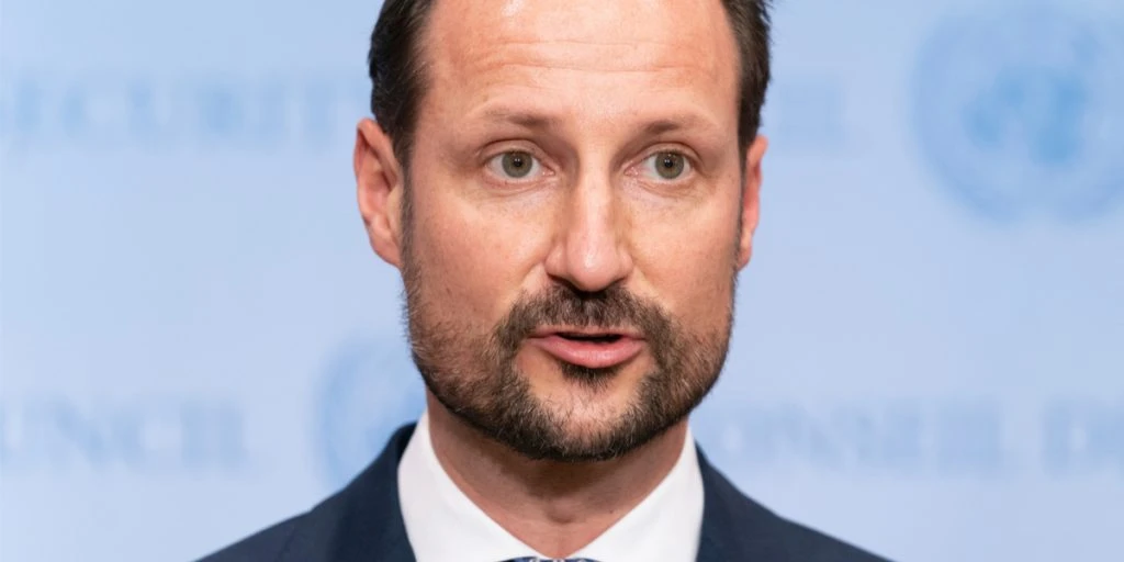 Kronprinsen smittet med korona