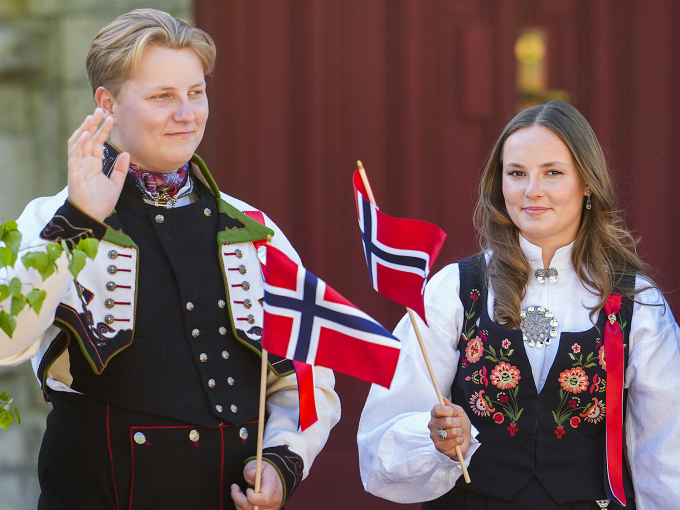 Kongehuset svarer på kritikken etter prinsessens studieplaner