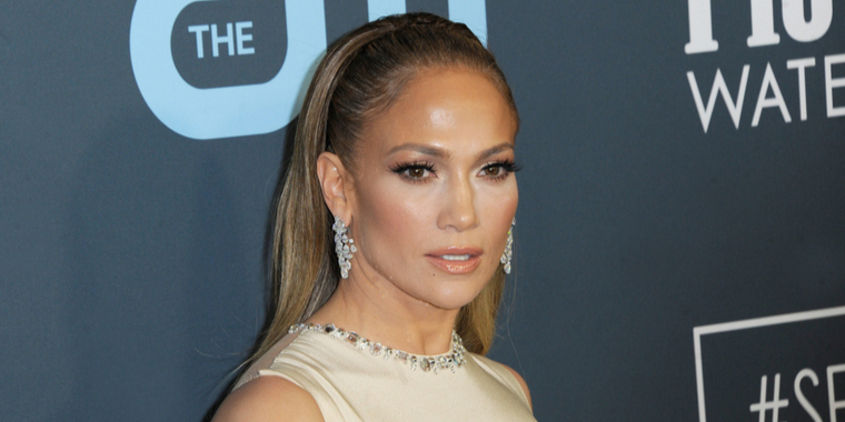 Hun gjør det igjen: Lettkledde Jennifer Lopez deler pikante bilder