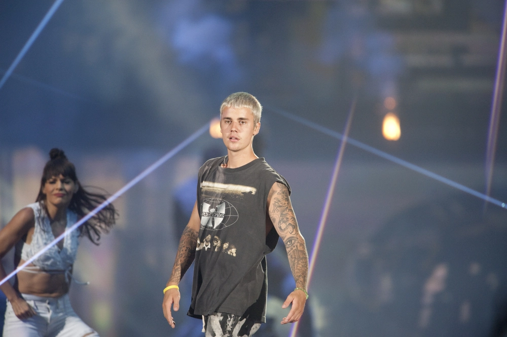 Justin Bieber raser mot H&M