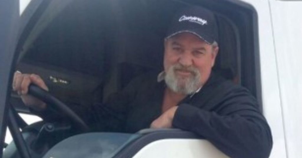 Kevin så en ung jente bak gardinene og tok en rask beslutning – det kan ha reddet livet hennes