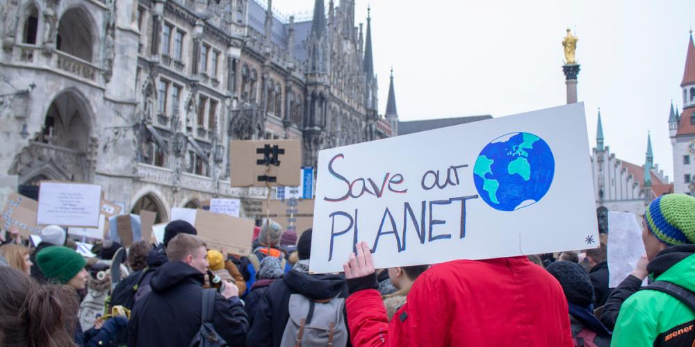 Klimaaktivister sier at å ha seksuell omgang med jorden kan redde den