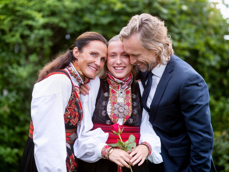 Økonomene er forbauset: Så mye gir vi i konfirmasjonsgave