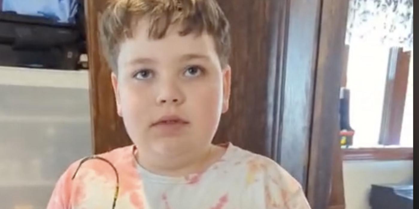 9 år gammel gutt har laget en rørende gave til faren: Videoen av pappas sjokkerende reaksjon har nå gått viralt
