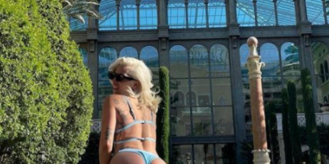 Viser hud: Fansen blir gale av Lady Gagas bikinibilde