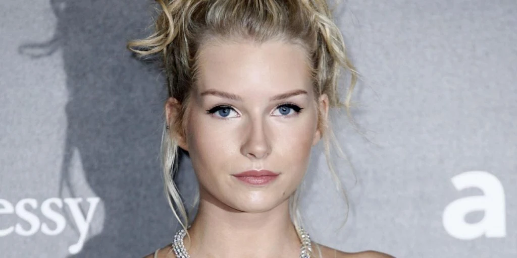 For frekk for Instagram: Kate Moss’ søster, Lottie Moss overlater INGENTING til fantasien i et nytt bilde