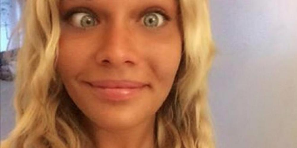 Synshemmede Louise samlet mot og tok en selfie: Hyllet på Facebook