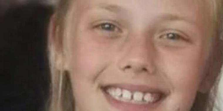 8 år gammel jente mistet livet i tragisk ulykke: Familien så på mens det veltet