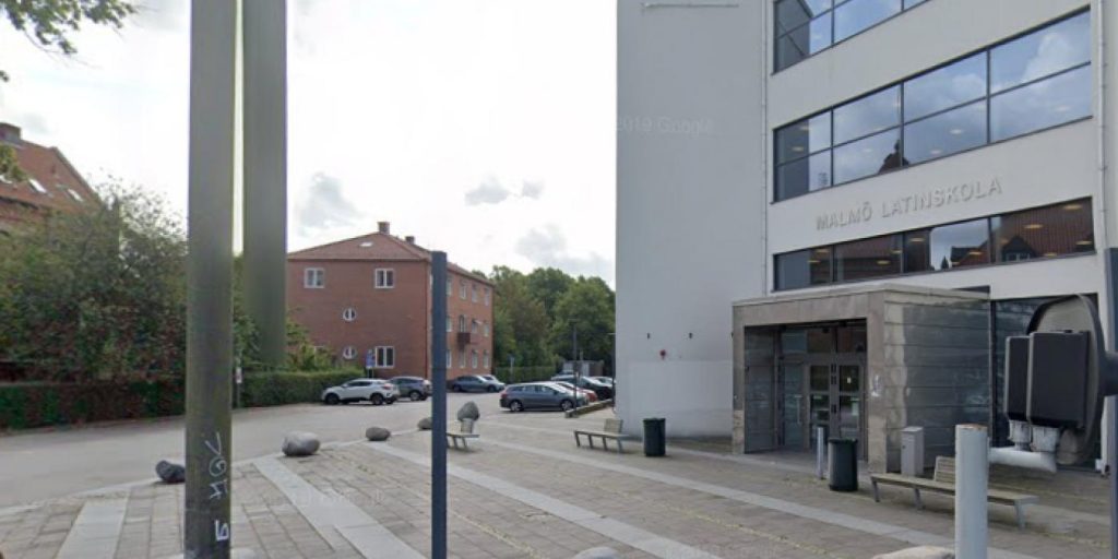 Tragisk hendelse i Malmö: 18-åring dreper to kvinner med øks og kniv