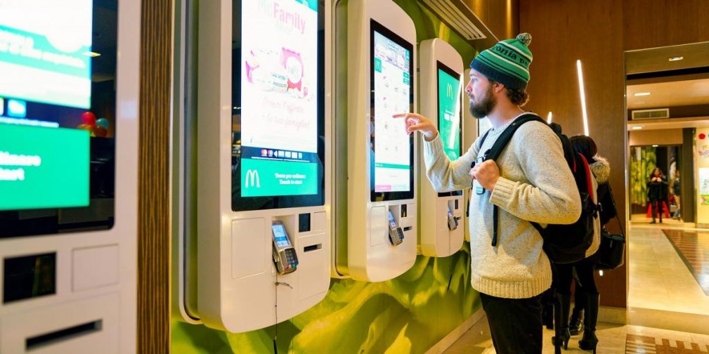 Mistet 15 kilo ved å spise McDonalds tre ganger om dagen: Se hva hun spiste