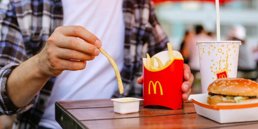 Funksjonshemmet kvinne raser mot McDonald’s
