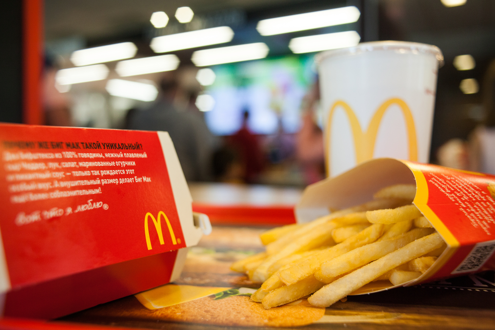 Ansatte på McDonald’s avslører: Slik snyter vi deg for pommes frites