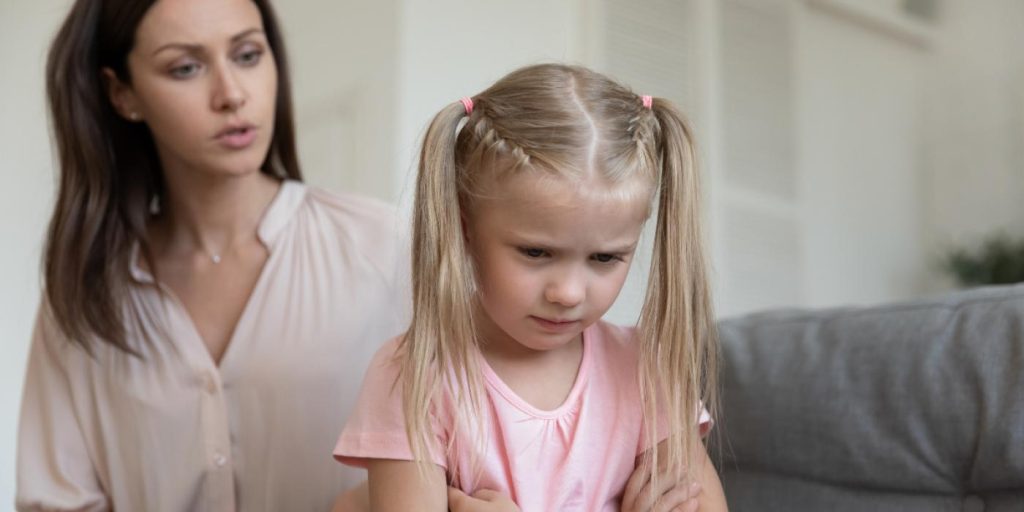 Barnepsykolog kommer med advarsel: Si aldri dette til barnet ditt