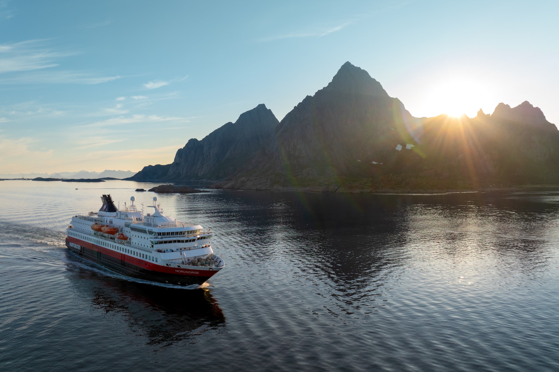 Hurtigruten-sjokk: 150 ferieturer kansellert – rett før avreise